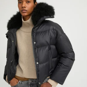 Short down jacket with fluffy lambswool trim