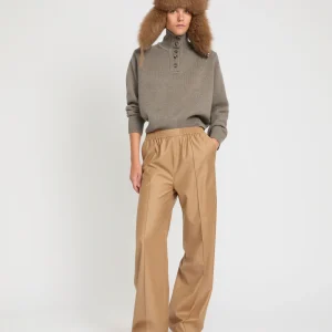 Loose fit trousers with elasticated waistband in flannel fabric