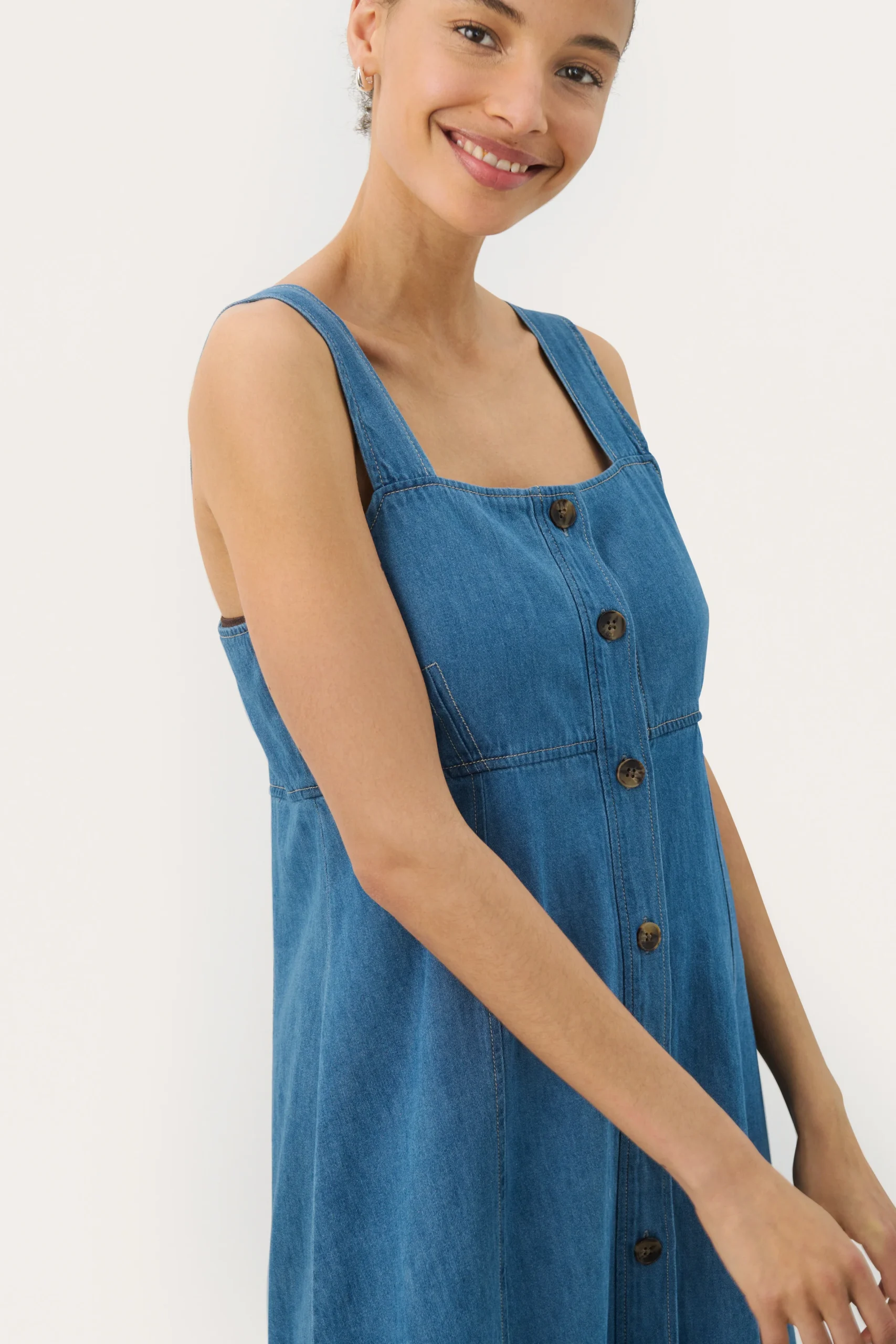 Raida Robe – Image 3