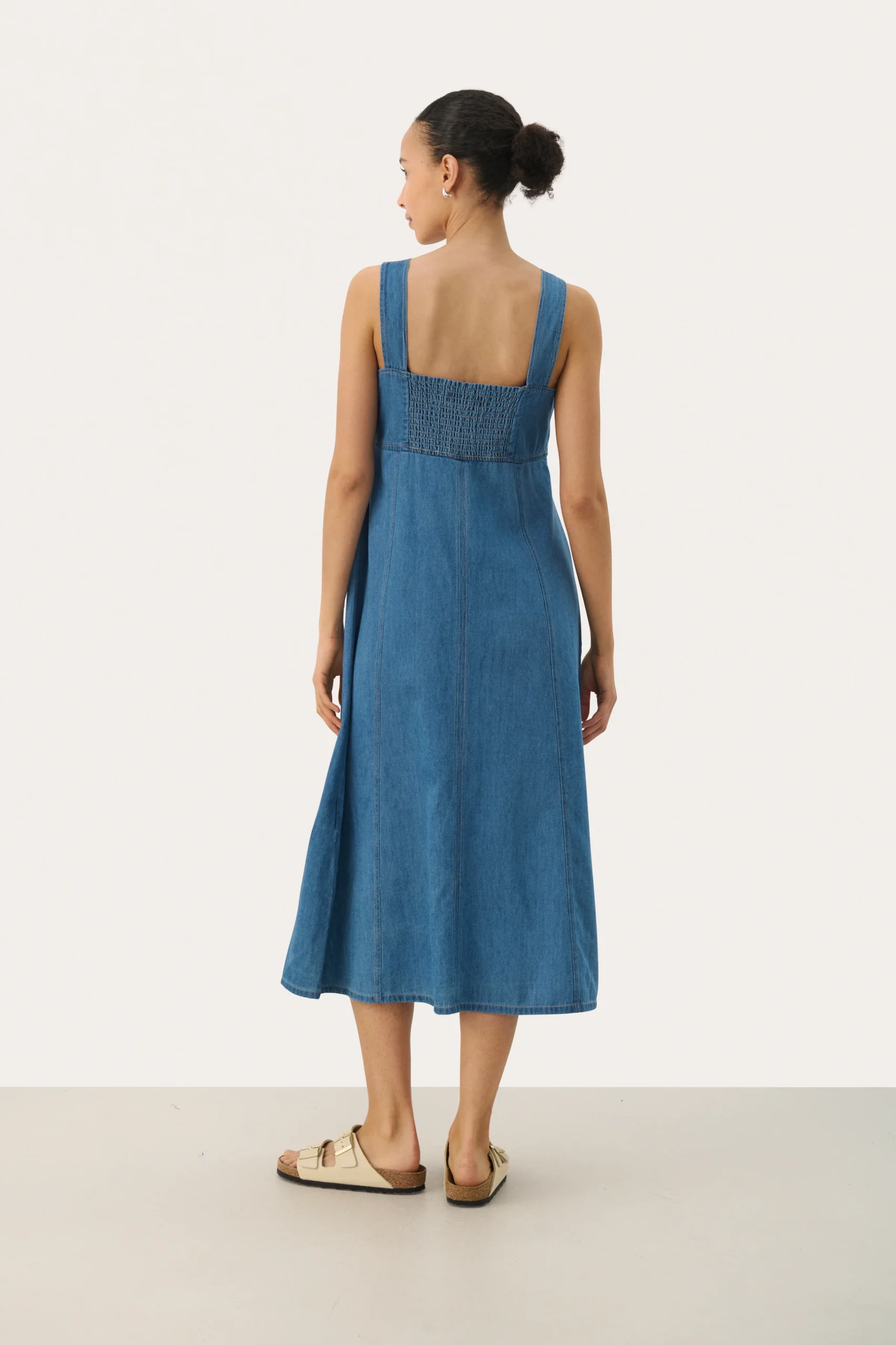 Raida Robe – Image 2