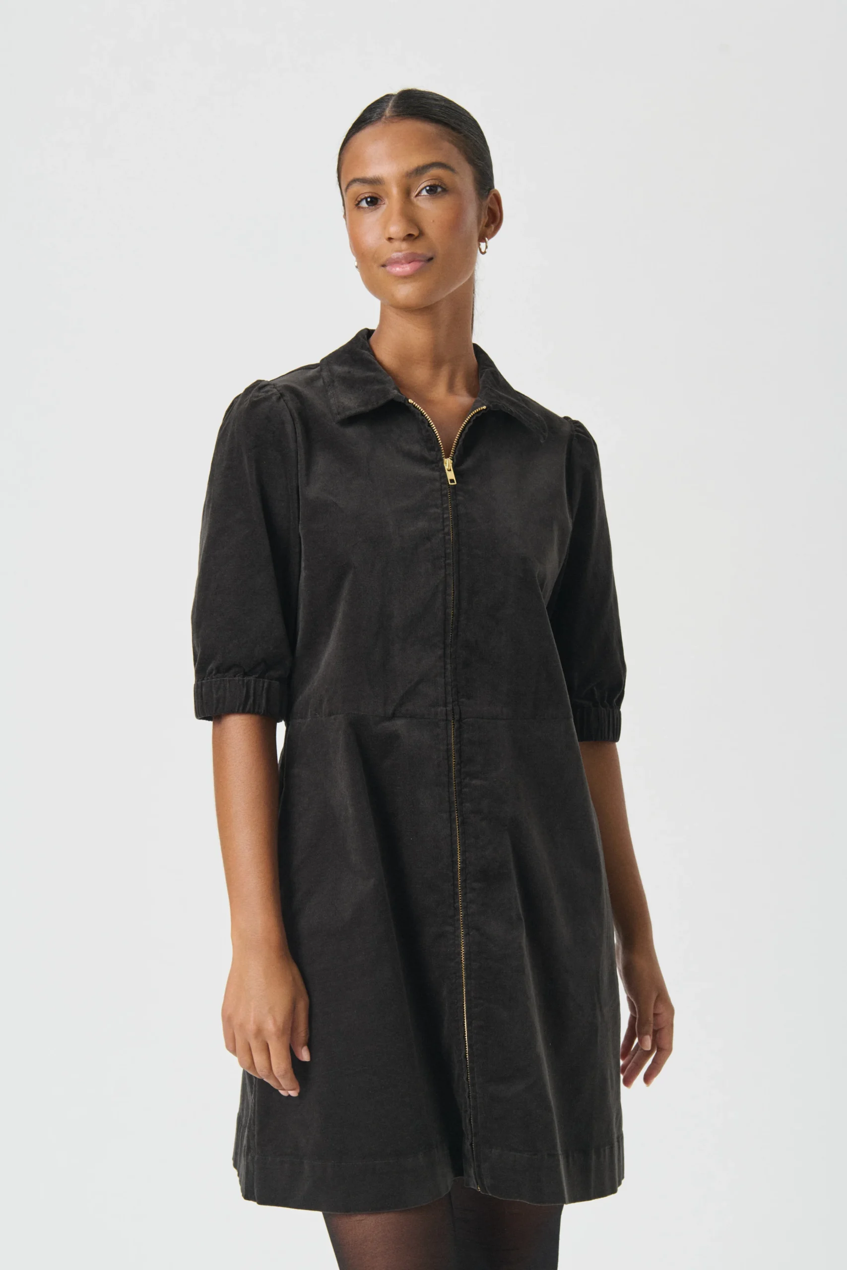Eyvora Robe