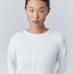 Haut de yoga fluide à dos ouvert